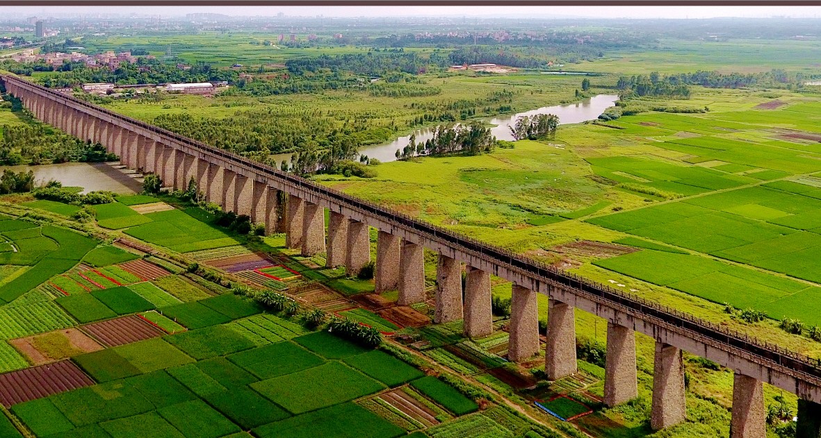 運(yùn)河天橋：最雄偉的天橋